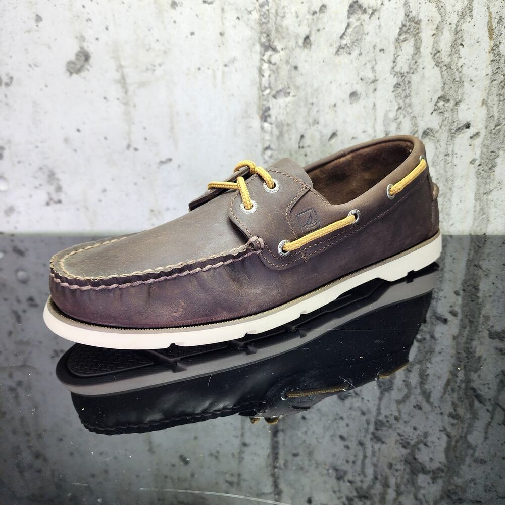MSRP $110 Sperry Brown Leather Boat Shoes Size 10.5